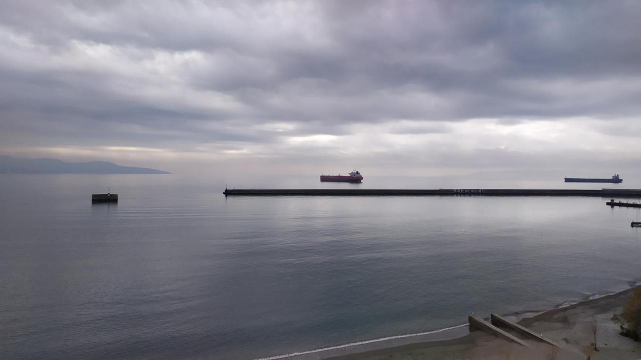 Apartmán Seafront Penthouse Leo Kalamata Exteriér fotografie