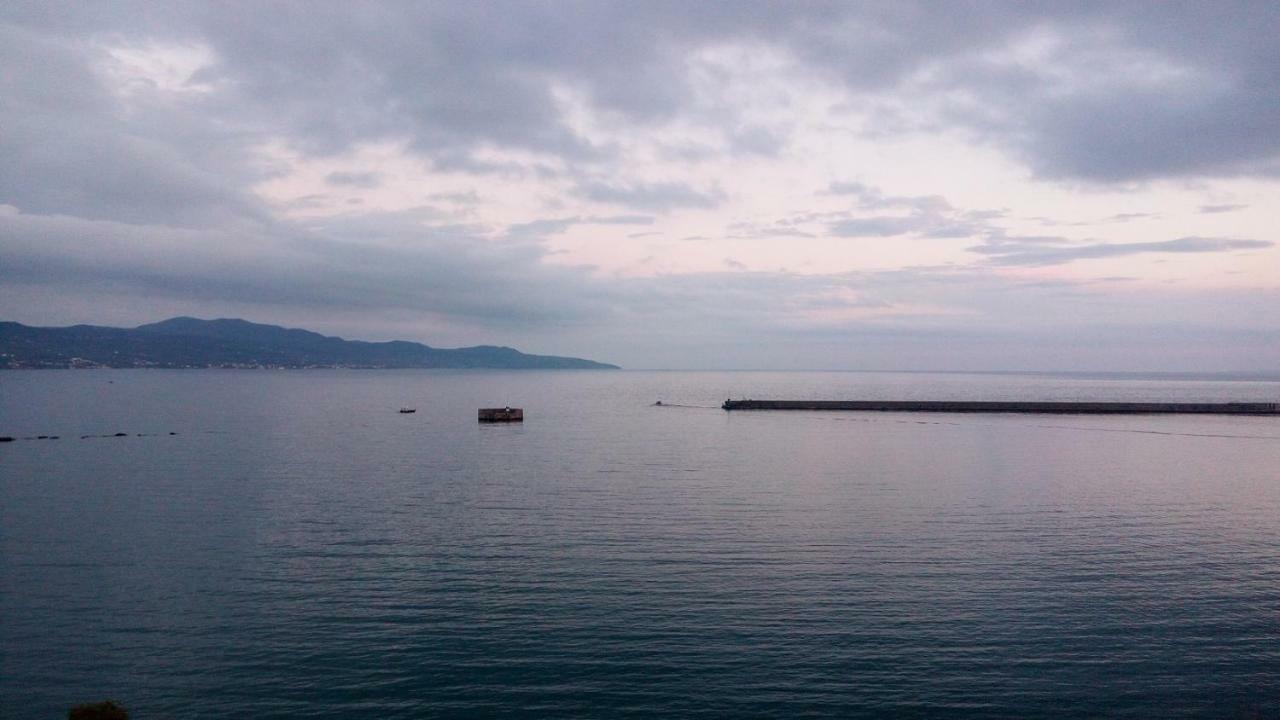 Apartmán Seafront Penthouse Leo Kalamata Exteriér fotografie