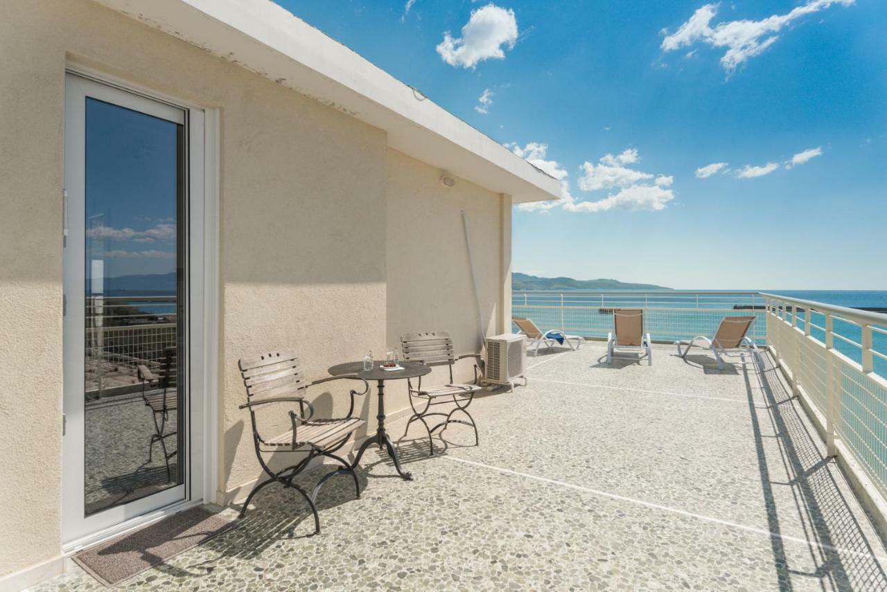Apartmán Seafront Penthouse Leo Kalamata Exteriér fotografie